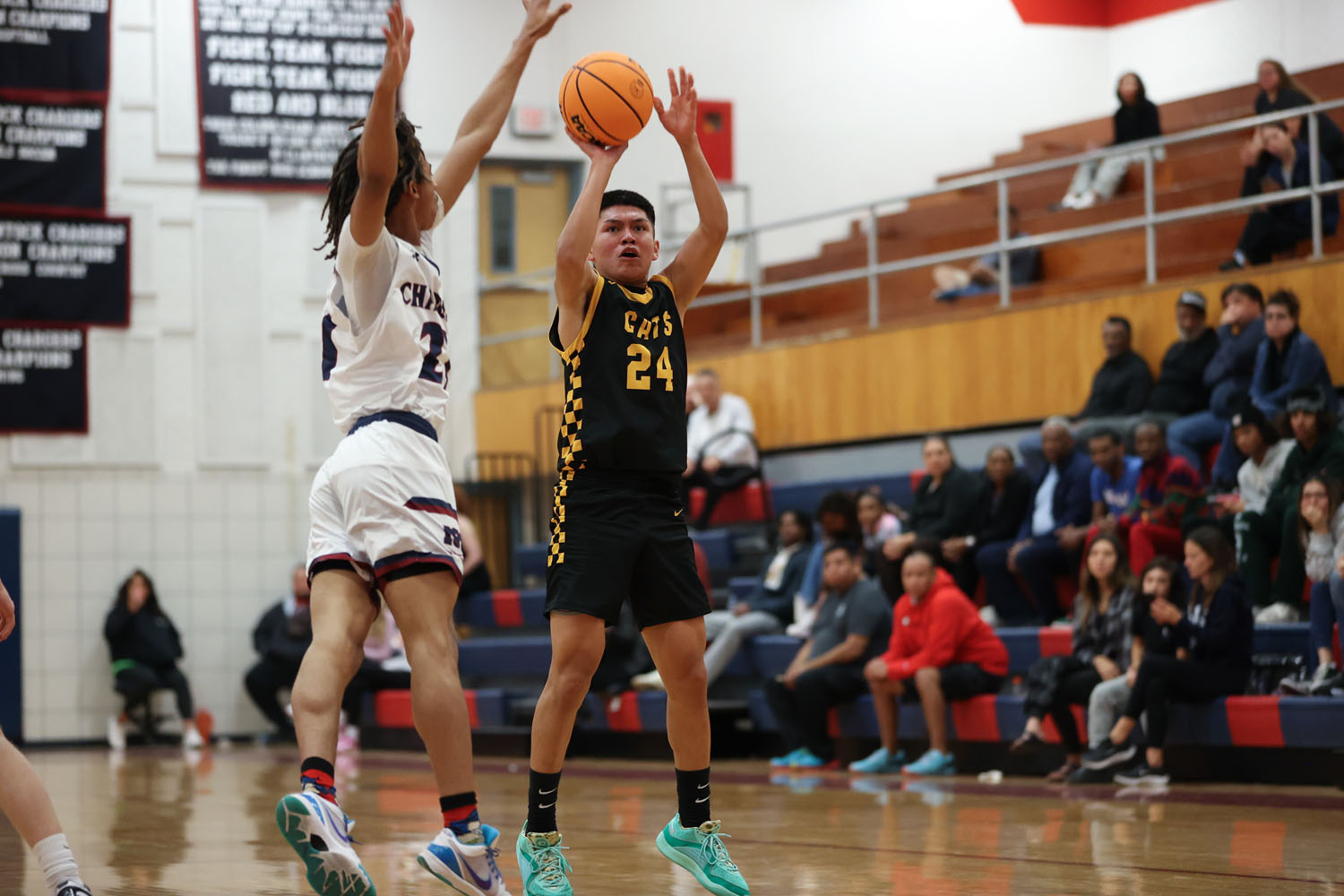 Jump shot from Saguaro