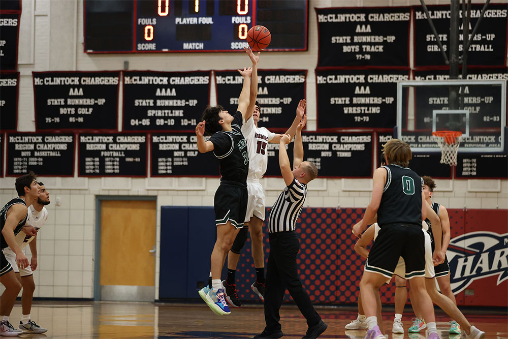 Mtn. Ridge vs Hamilton tipoff!